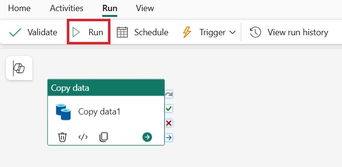 Screenshot showing the pipeline Run tab with the Run button highlighted.