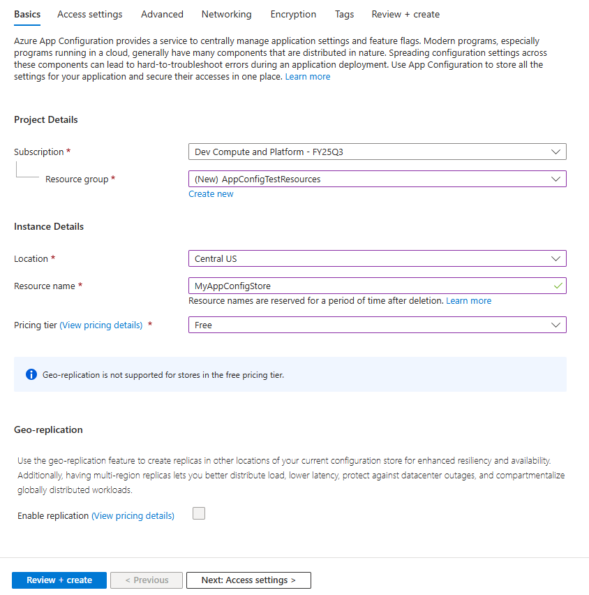 Free レベルが選択されている作成の基本タブを示す Azure portal のスクリーンショット。