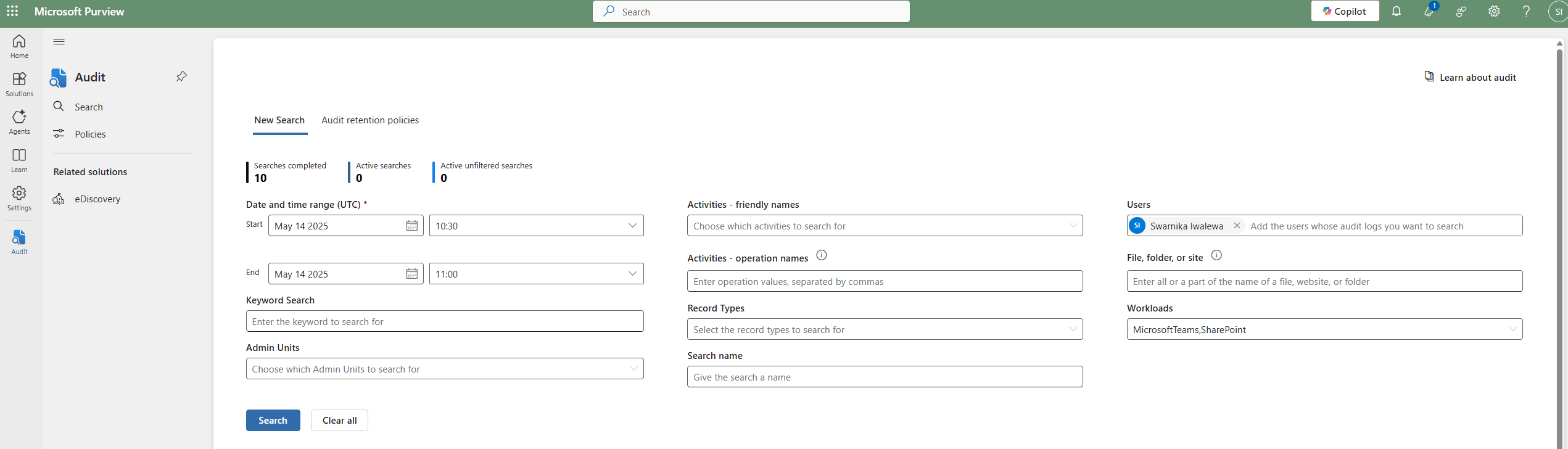 SharePoint と Teams ワークロードのログの検索を示す Microsoft Purview ポータルのスクリーンショット。