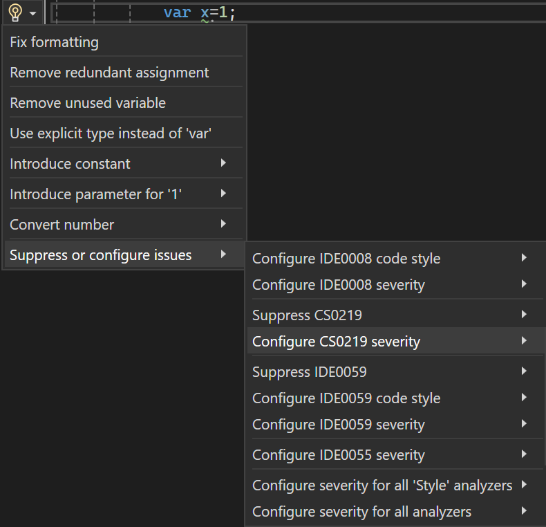 Visual Studio 2022 の電球メニューからルールの重大度を構成する方法を示すスクリーンショット。