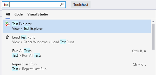 Visual Studio ウィンドウとパネルの検索の例を示すスクリーンショット。