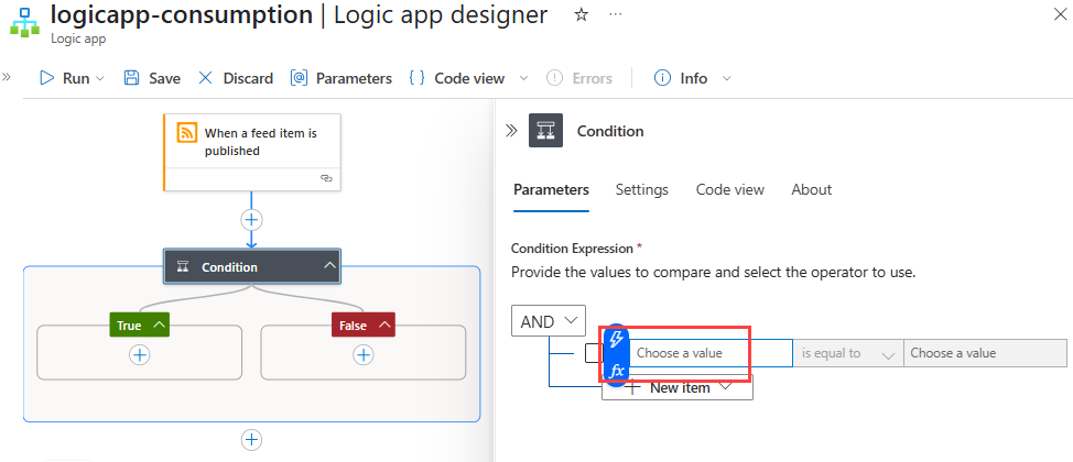 스크린샷은 Azure Portal, Consumption 워크플로 디자이너, RSS 트리거, 조건 동작을 보여주며 정보 창이 열려 있고 동적 콘텐츠 버튼이 선택되어 있습니다.