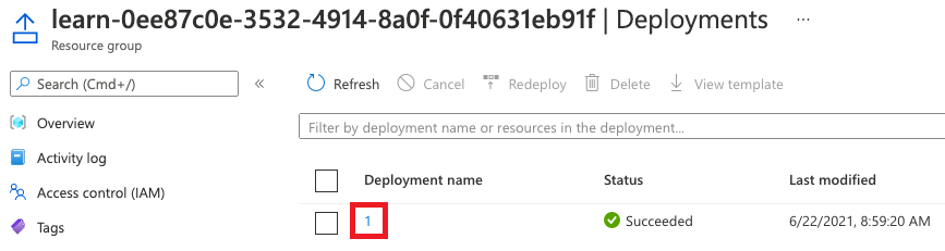 하나의 배포가 나열된 배포에 대한 Azure Portal 인터페이스의 스크린샷