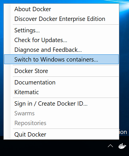 Docker 시스템 트레이 메뉴의 스크린샷 Windows 컨테이너로 전환 명령이 선택됩니다.