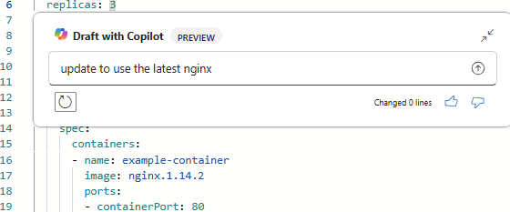 Captura de tela de uma solicitação do Microsoft Copilot para o Azure para atualizar um arquivo YAML do AKS. 